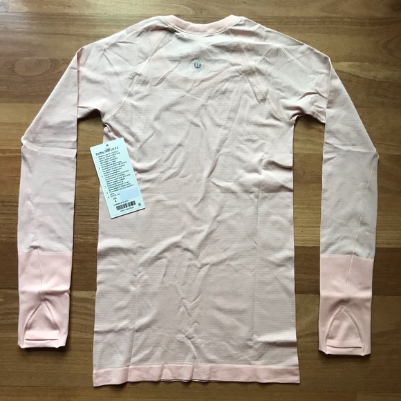 SOLD Swiftly Tech Long Sleeve 2.0 Size 4 - Picture 4 of 9